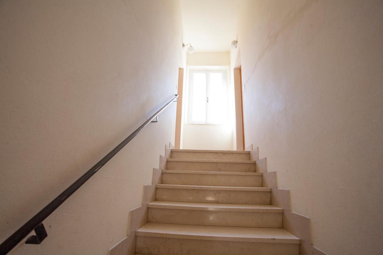 Appartamento In Via Del Mare A Procchio 프로키오 외부 사진